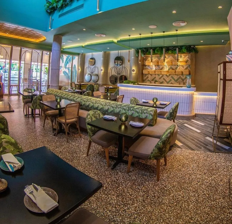 Aventura Studios With Tropical Pool Playa Los Corales Punta Cana Hotel